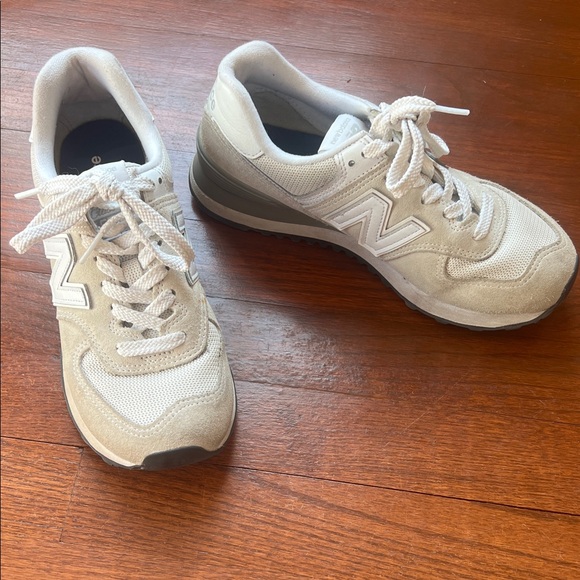 New Balance Beige and White Women's Sneakers - Picture 2 of 3